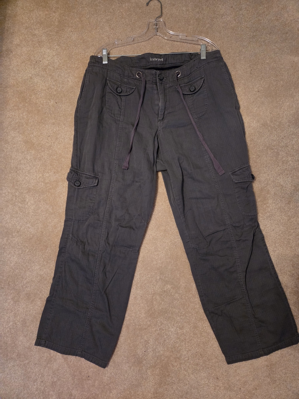 Lane Bryant Wide Leg Cargo Pants in Charcoal - Picture 7 of 7